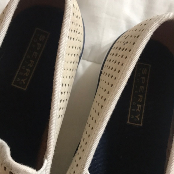 Sperrys - Picture 2 of 3